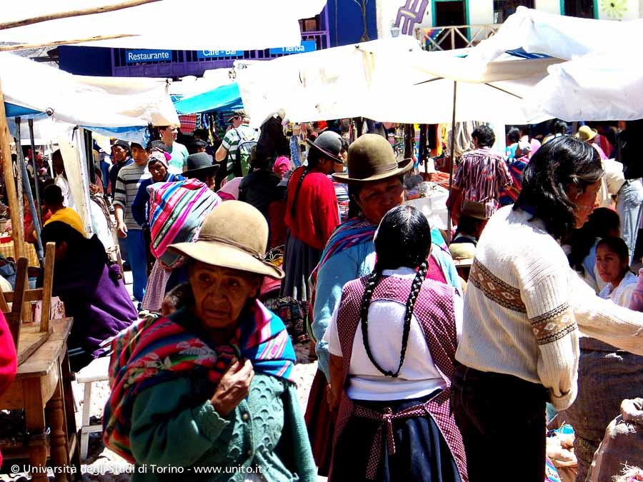 Perù - Pisac, market