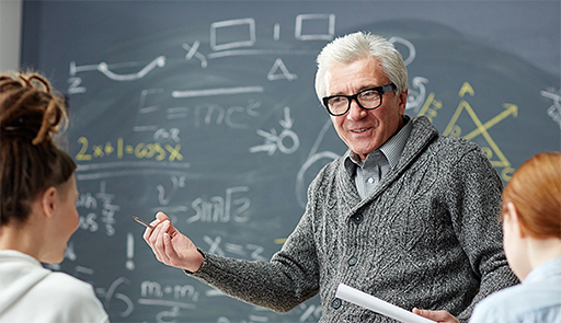 Call for application for Visiting Professors a.y. 2020-2021 Professore a lezione in classe